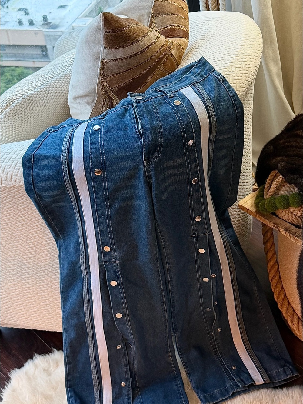 Women’s Dark Blue Stripe-Trim Snap Jeans - Picture 2 of 3